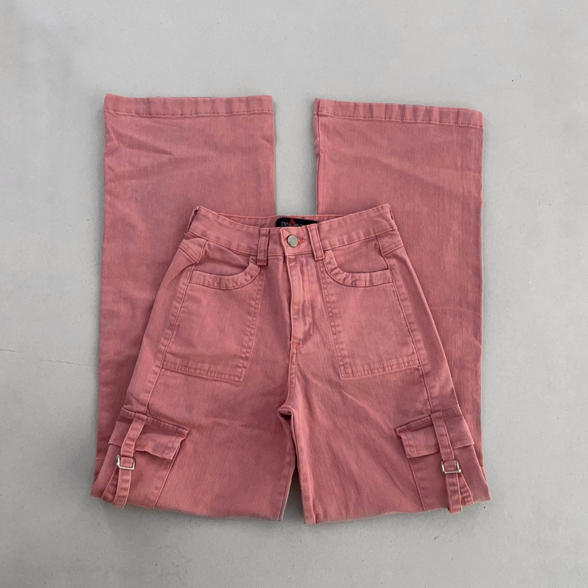 Cargo Pink - Imagen 2
